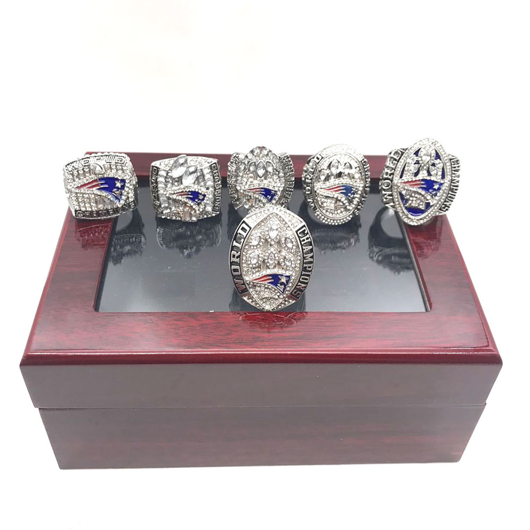 NFL Indianapolis Colts Super Bowl XLI Replica Ring Size 11 | Property Room